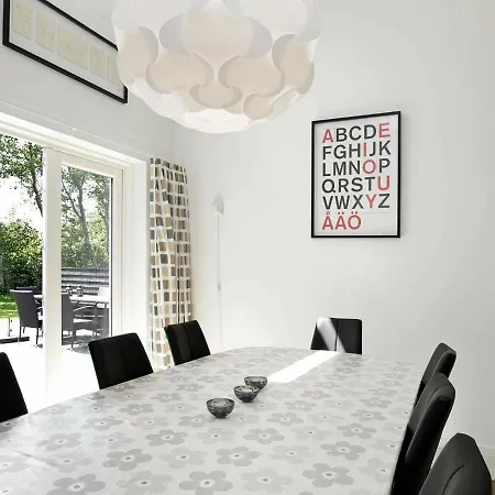 10 Person Holiday In Bl Vand *