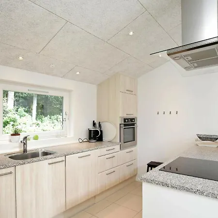10 Person Holiday In Bl Vand *